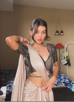 Riya - escort in Noida Photo 2 of 2