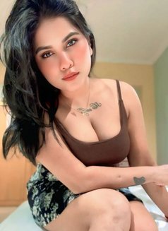 Riya - escort in Pune Photo 3 of 9