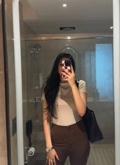 Riya - escort in Surat Photo 2 of 3