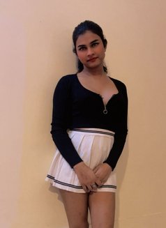 Riya - Transsexual escort in Ahmedabad Photo 12 of 16