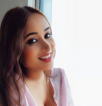 ️ RIYA - Transsexual escort in New Delhi