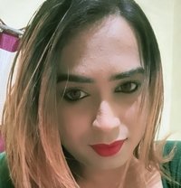 Riya - Transsexual escort in Pune