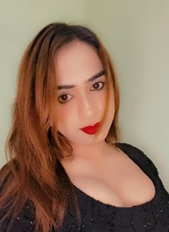 Riya - Transsexual escort in Pune Photo 3 of 6