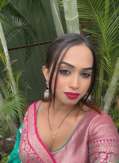 Riya - Transsexual escort in Pune Photo 5 of 11