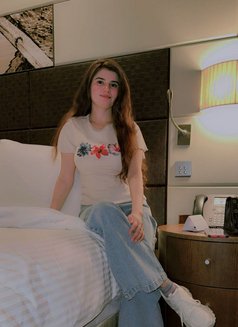Riya Indian Model - puta in Kuala Lumpur Photo 4 of 4