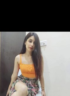 Riya - puta in Bangalore Photo 3 of 3