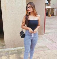 Riya Jha - puta in Chennai