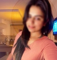 Riya Kaur - escort in Noida