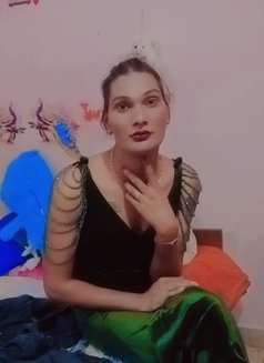 Riya Khan - Transsexual escort in Chandigarh Photo 2 of 5
