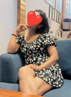 Riya Khatri for hand cash service - escort in Kathmandu Photo 1 of 2