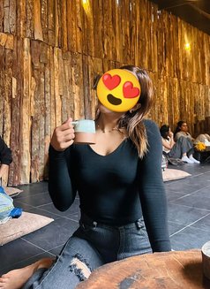 Riya Khatri hand cash meetup - puta in Kathmandu Photo 2 of 2