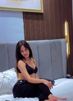 Riya Mahera - escort in New Delhi Photo 1 of 4