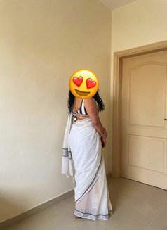 Riya Mallu Available for private meet - escort in Sharjah Photo 14 of 14