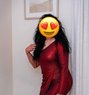 Riya Mallu Independent Girl - puta in Dubai Photo 4 of 8