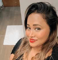 Riya(meet & Cam) Escort Service - puta in Hyderabad Photo 1 of 1