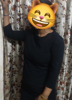 Riya Mehto - escort in New Delhi Photo 2 of 2