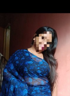 Riya Mukharjee 🩵🩵🩵 - escort in Kolkata Photo 8 of 9