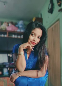 Riya Mukharjee 🩵🩵🩵 - escort in Kolkata Photo 15 of 18