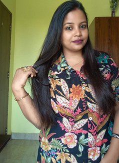 Riya Mukharjee 🩵🩵🩵 - escort in Kolkata Photo 27 of 28