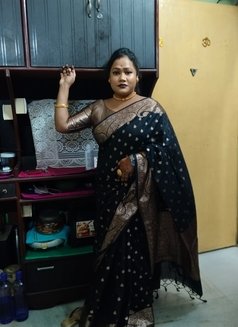 Riya Mukherjee - adult performer in Kolkata Photo 1 of 9