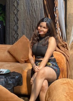Sarangi new girl - escort in Colombo Photo 2 of 6