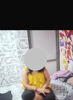 Riya Patel - escort in Ahmedabad Photo 2 of 3