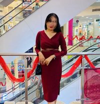 Riya Patel self indipendent - puta in Hyderabad