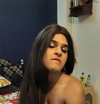 Riya Patil - Acompañantes transexual in Pune