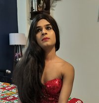Riya Patil - Acompañantes transexual in Pune
