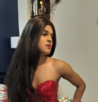 Riya Patil - Acompañantes transexual in Pune