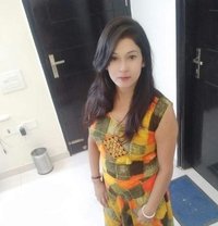 Im available for cam and real meet - puta in Gurgaon Photo 3 of 3