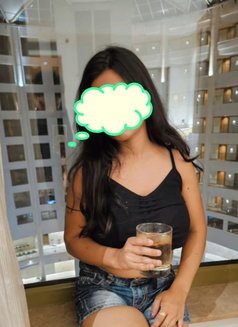 Riya real meat and video call service - escort in New Delhi Photo 4 of 4