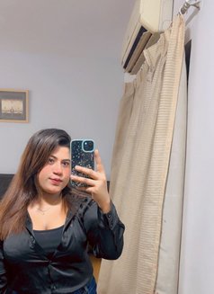 Riya Real Meet and Cam Sow Available - puta in Rajkot Photo 1 of 1