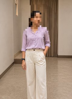 Riya Real Meet & Cam - puta in Pune Photo 4 of 4