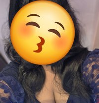 Cam and Meet both available - puta in Kolkata