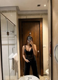 Riya Roy - escort in Kolkata Photo 7 of 8