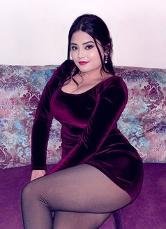 Riya Roy - puta in Kolkata Photo 3 of 4