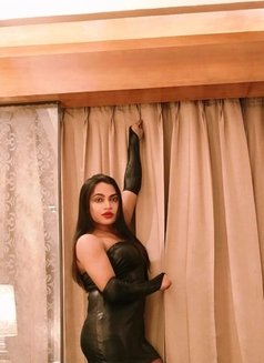 Riya sexy - Transsexual escort in Mumbai Photo 9 of 16