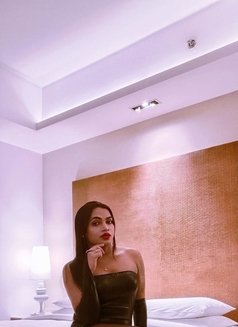 Riya sexy - Transsexual escort in Mumbai Photo 10 of 16