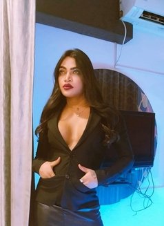 Riya sexy - Transsexual escort in Mumbai Photo 13 of 16