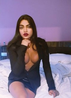 Riya sexy - Transsexual escort in Mumbai Photo 15 of 16