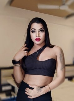 Riya sexy - Transsexual escort in Mumbai Photo 9 of 13