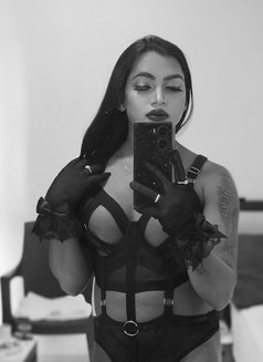 Riya sexy - Acompañantes transexual in Vapi Photo 12 of 13