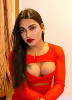 Riya sexy - Transsexual escort in Mumbai Photo 5 of 16