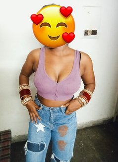 Riya Sexy Paid Service - puta in Chandigarh Photo 8 of 8