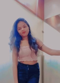 Riya Shah - escort in Vadodara Photo 3 of 3