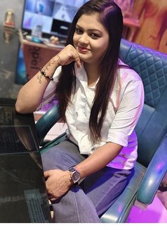 Riya Shah - escort in Vadodara Photo 3 of 3