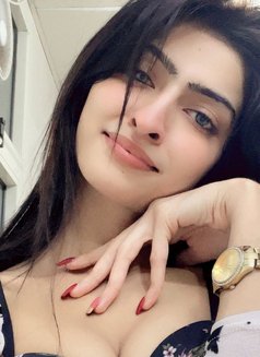 Riya Sharma College Student - puta in Abu Dhabi Photo 1 of 7