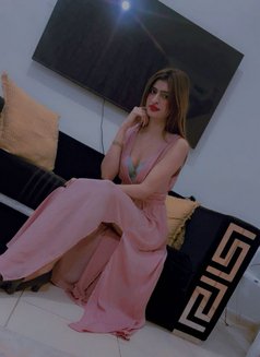 Riya Sharma College Student - puta in Abu Dhabi Photo 5 of 7