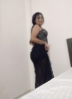 Riya Sharma - puta in New Delhi Photo 1 of 4